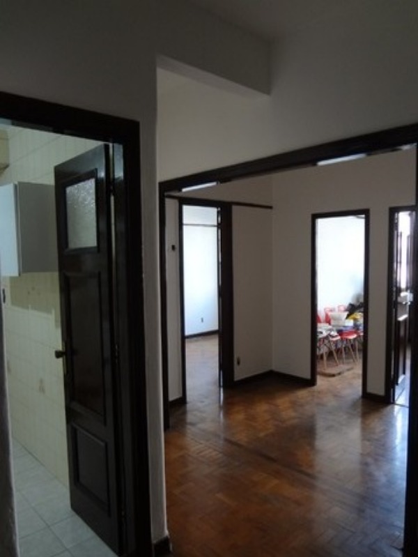 Apartamento à venda com 2 quartos, 76m² - Foto 1