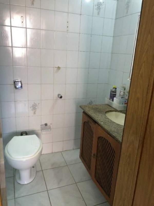 Apartamento à venda com 2 quartos, 76m² - Foto 13