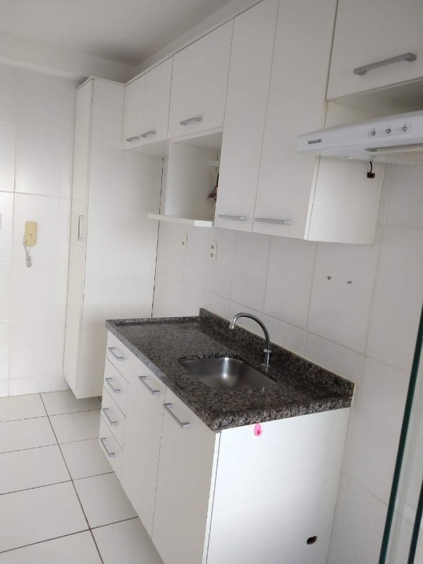 Apartamento à venda com 2 quartos, 60m² - Foto 4