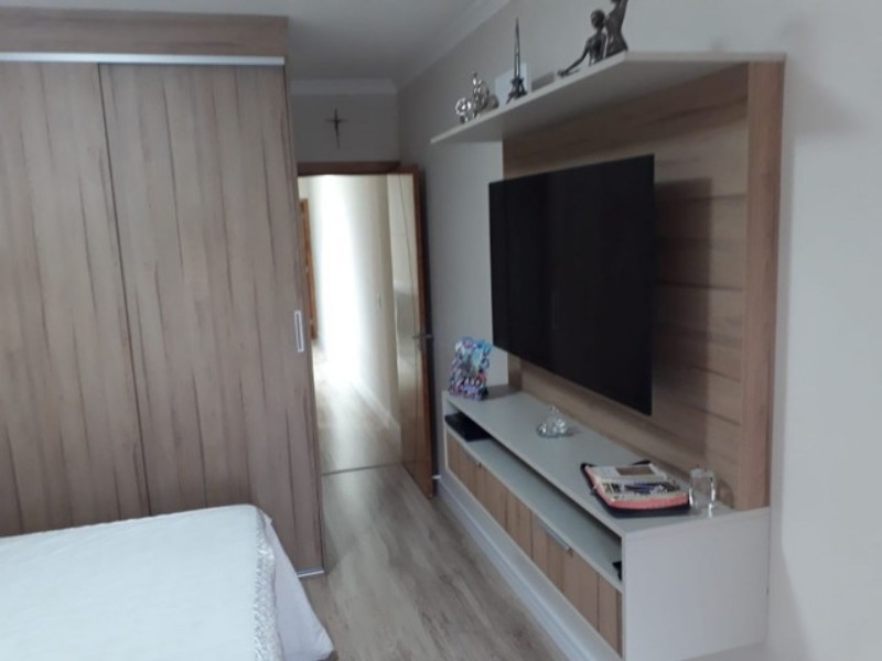 Casa à venda com 3 quartos, 137m² - Foto 4