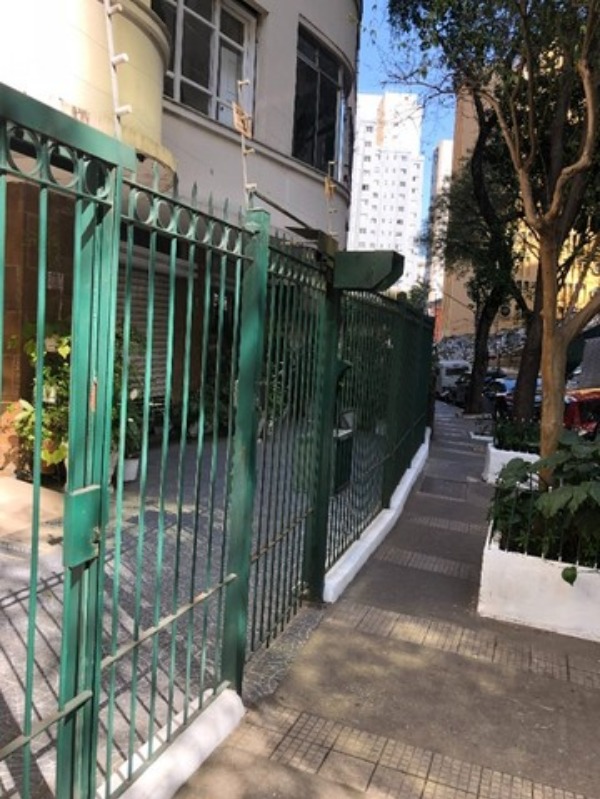 Apartamento à venda com 2 quartos, 76m² - Foto 20