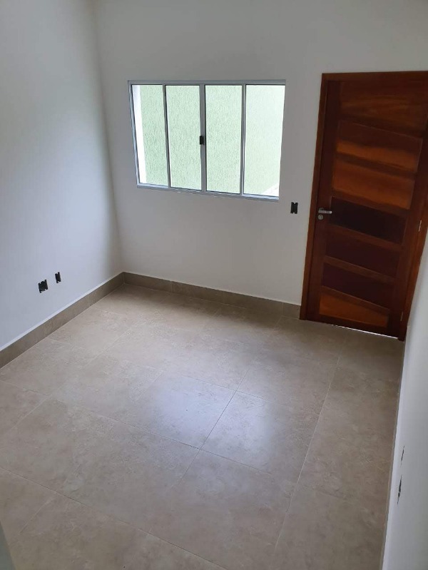 Casa à venda com 2 quartos, 67m² - Foto 11