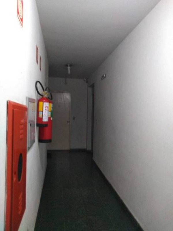 Apartamento à venda com 1 quarto, 43m² - Foto 12