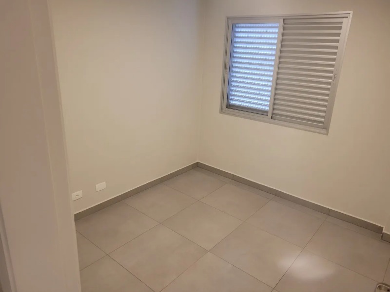 Apartamento à venda com 3 quartos, 95m² - Foto 9