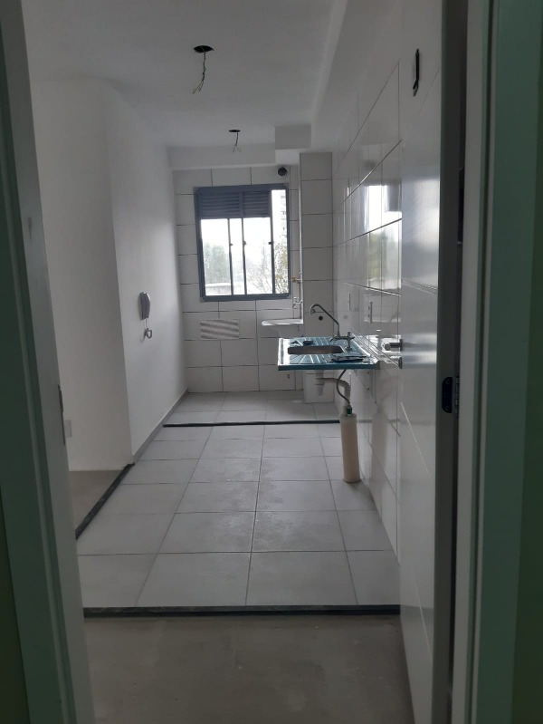 Apartamento à venda com 2 quartos, 42m² - Foto 9