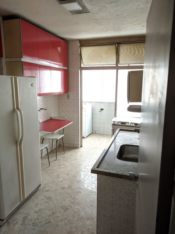 Apartamento à venda com 3 quartos, 100m² - Foto 6