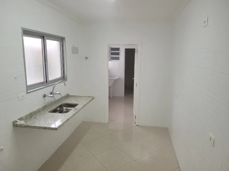 Apartamento à venda com 3 quartos, 95m² - Foto 11