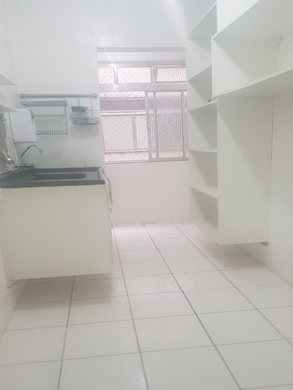 Apartamento à venda com 1 quarto, 50m² - Foto 3