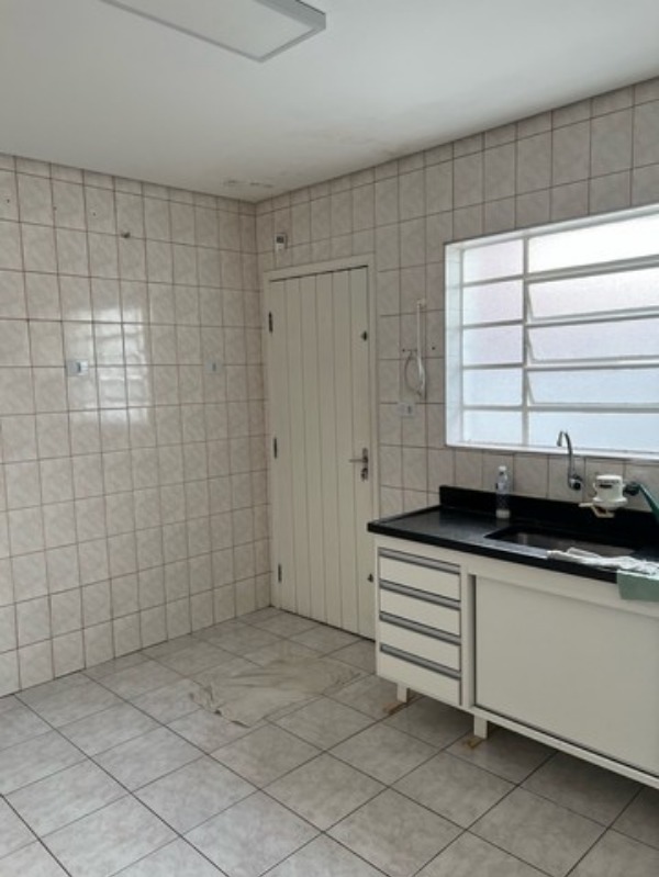 Casa à venda com 2 quartos, 150m² - Foto 8