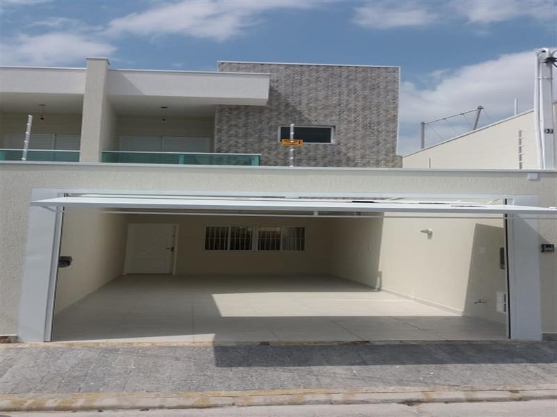 Casa à venda com 3 quartos, 108m² - Foto 1