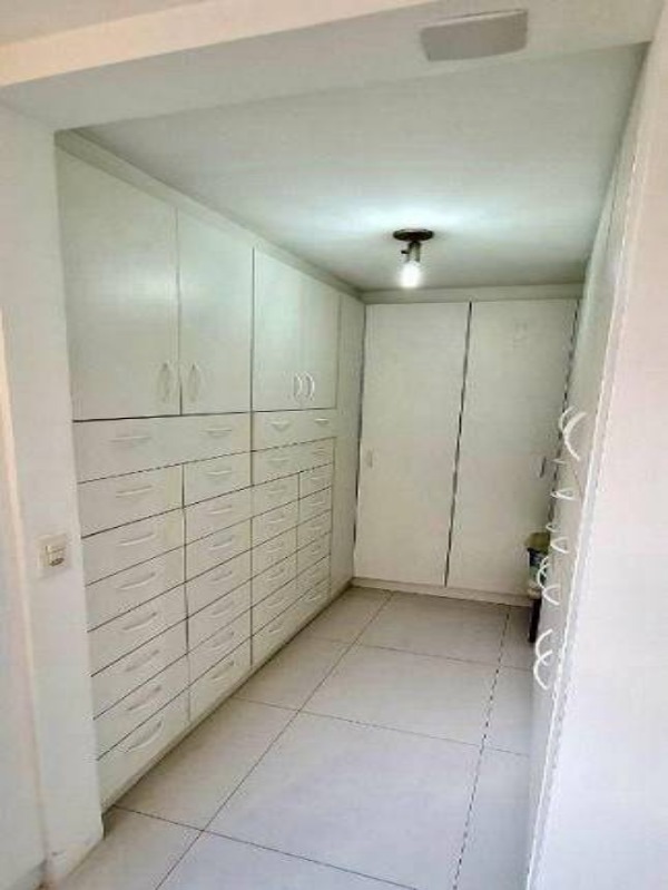 Apartamento à venda com 4 quartos, 151m² - Foto 33