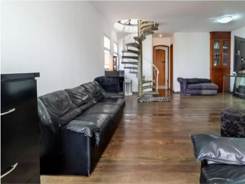 Apartamento à venda com 3 quartos, 220m² - Foto 1