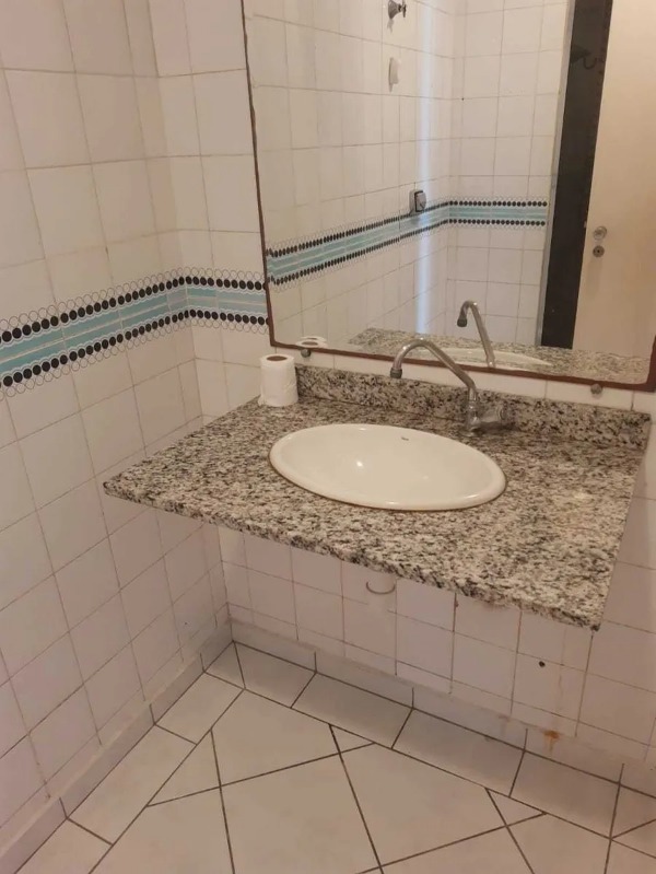 Apartamento à venda com 2 quartos, 68m² - Foto 9