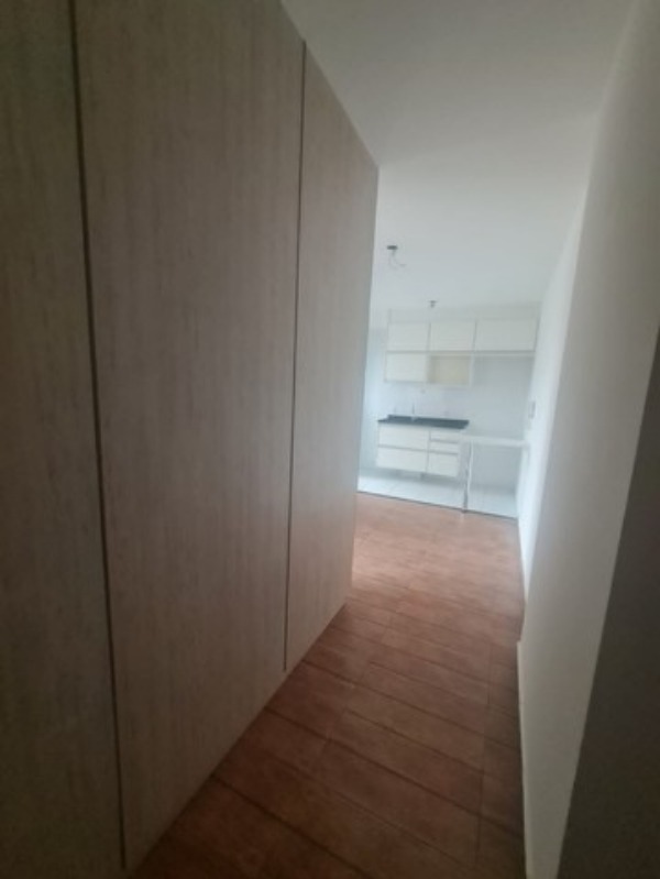 Apartamento à venda com 1 quarto, 32m² - Foto 7