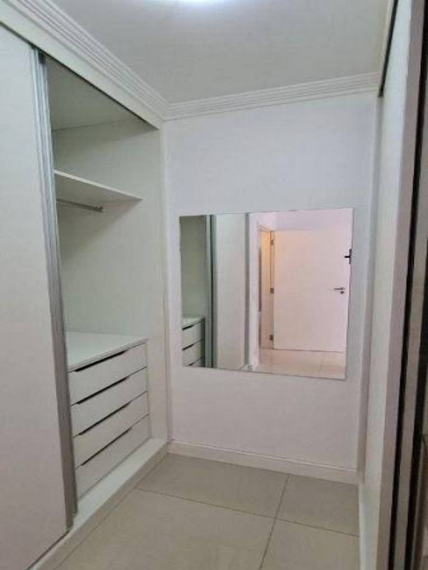 Apartamento à venda com 4 quartos, 151m² - Foto 32