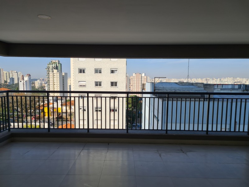 Apartamento à venda com 3 quartos, 159m² - Foto 7