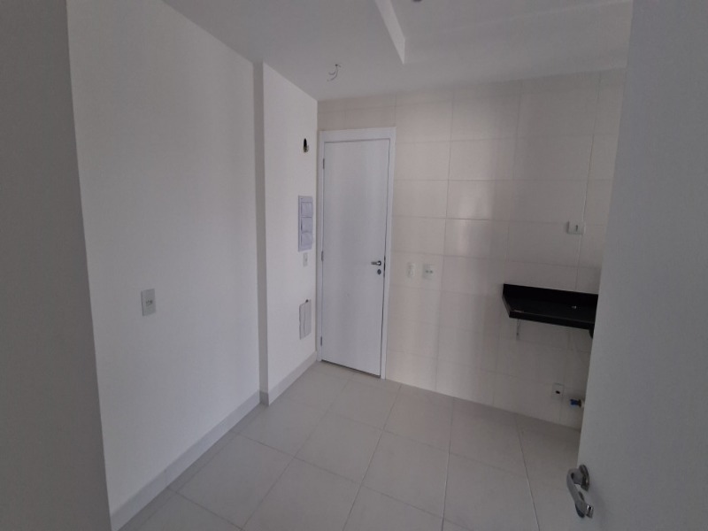 Apartamento à venda com 3 quartos, 159m² - Foto 10