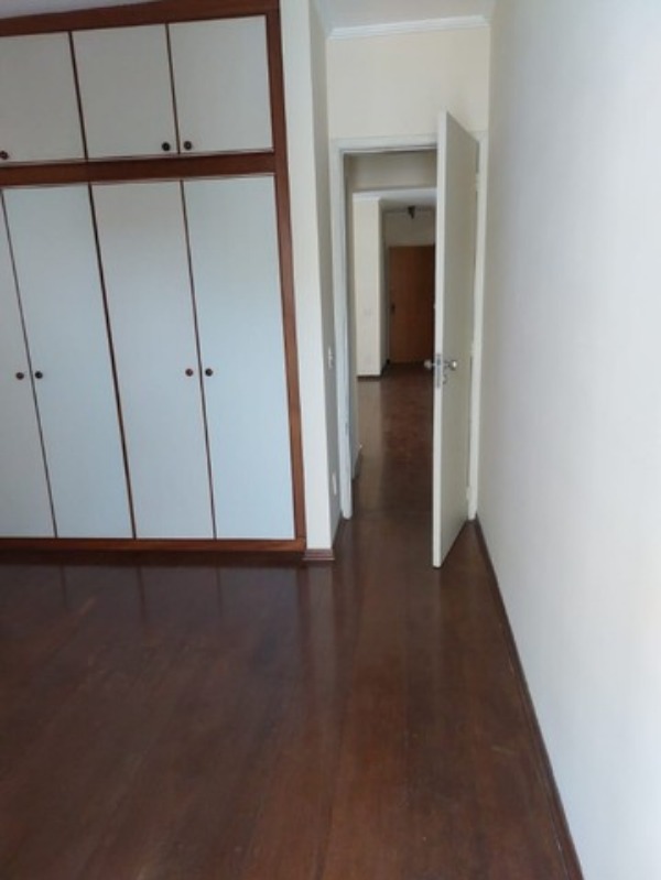 Apartamento à venda com 1 quarto, 42m² - Foto 2