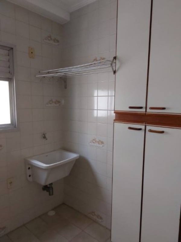 Apartamento à venda com 1 quarto, 42m² - Foto 5