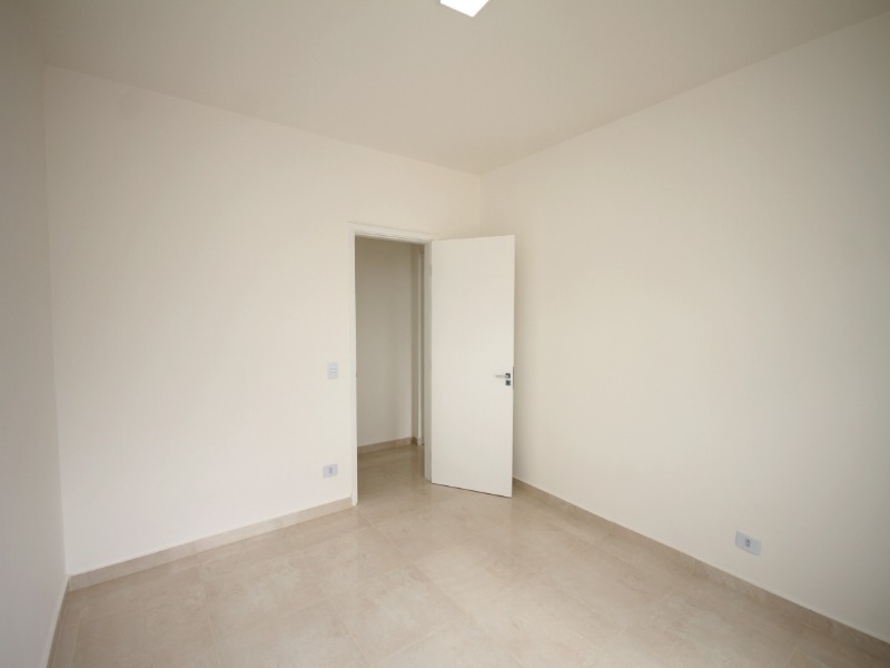 Apartamento à venda com 3 quartos, 137m² - Foto 13