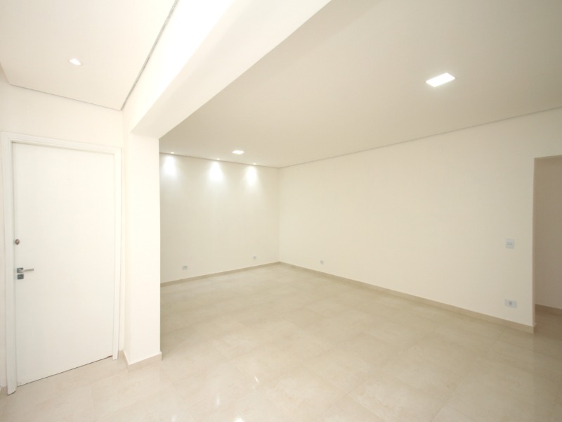 Apartamento à venda com 3 quartos, 137m² - Foto 3