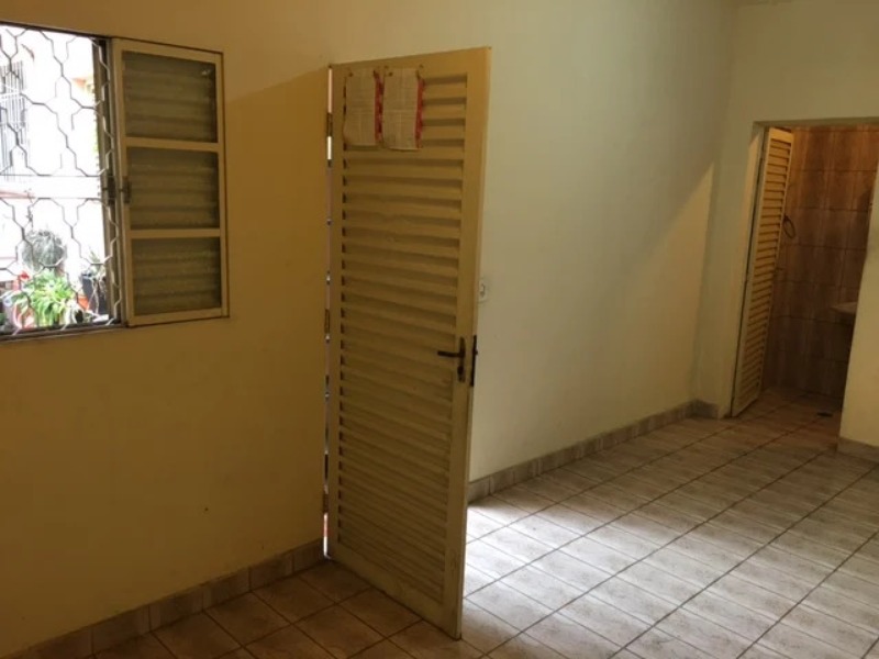 Casa à venda com 4 quartos, 145m² - Foto 11