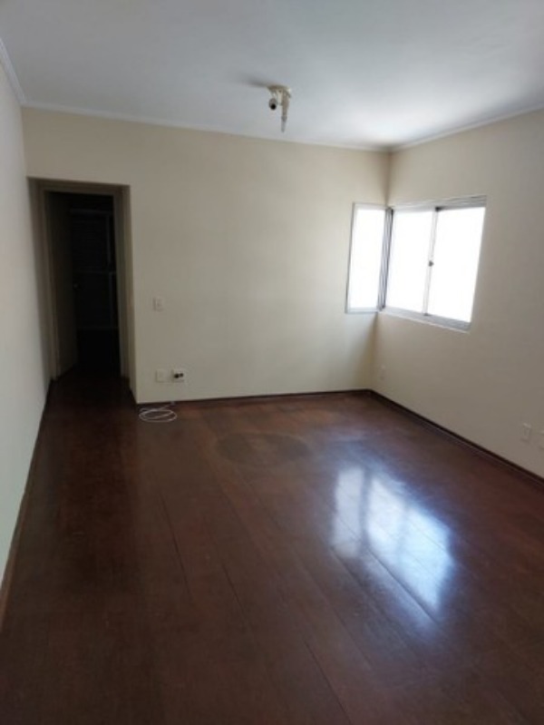 Apartamento à venda com 1 quarto, 42m² - Foto 1