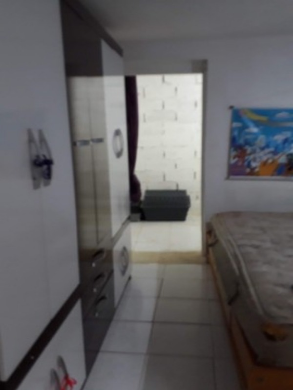 Casa à venda com 3 quartos, 100m² - Foto 4