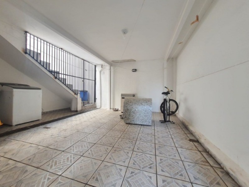 Casa à venda com 4 quartos, 150m² - Foto 16