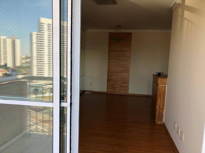 Apartamento à venda com 2 quartos, 63m² - Foto 1