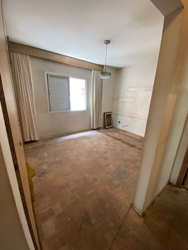 Apartamento à venda com 4 quartos, 200m² - Foto 3