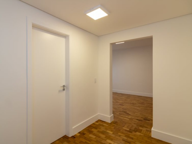 Apartamento à venda com 3 quartos, 270m² - Foto 18