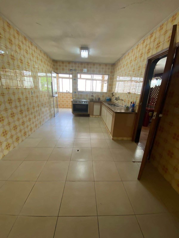 Apartamento à venda com 4 quartos, 200m² - Foto 5