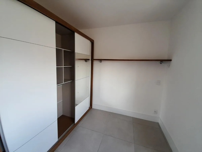 Apartamento à venda com 1 quarto, 37m² - Foto 2