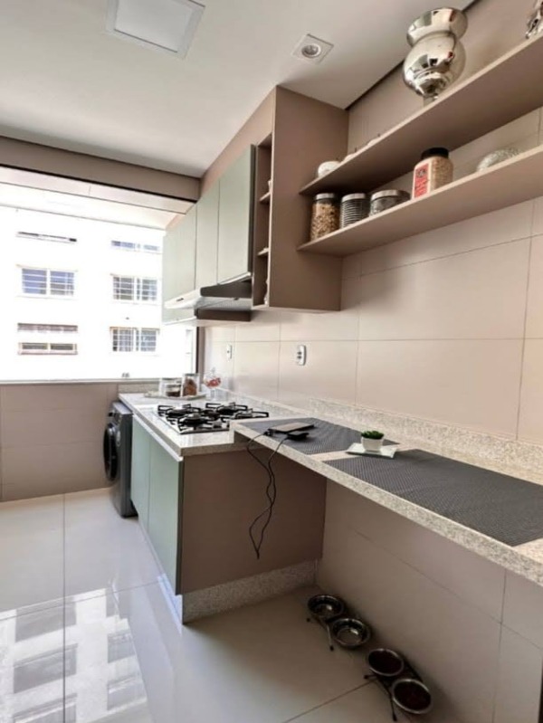 Apartamento à venda com 1 quarto, 40m² - Foto 11