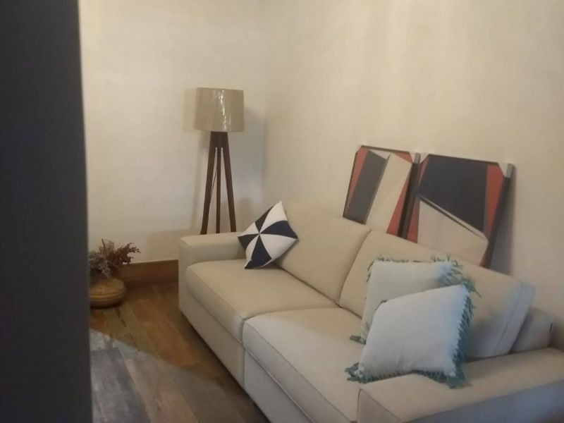 Casa à venda com 3 quartos, 260m² - Foto 1