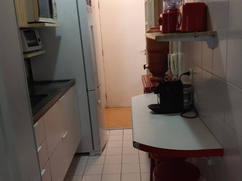 Apartamento à venda com 2 quartos, 48m² - Foto 17