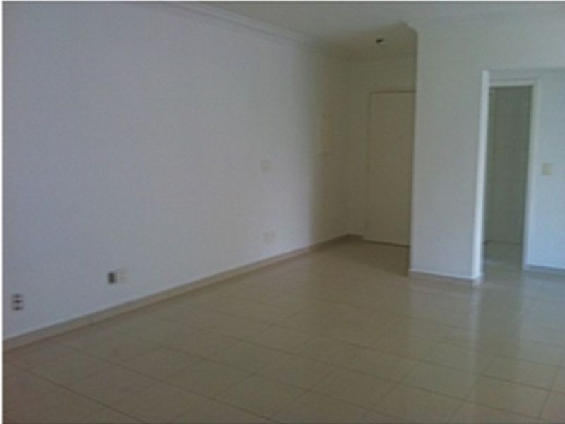 Apartamento à venda com 3 quartos, 110m² - Foto 4