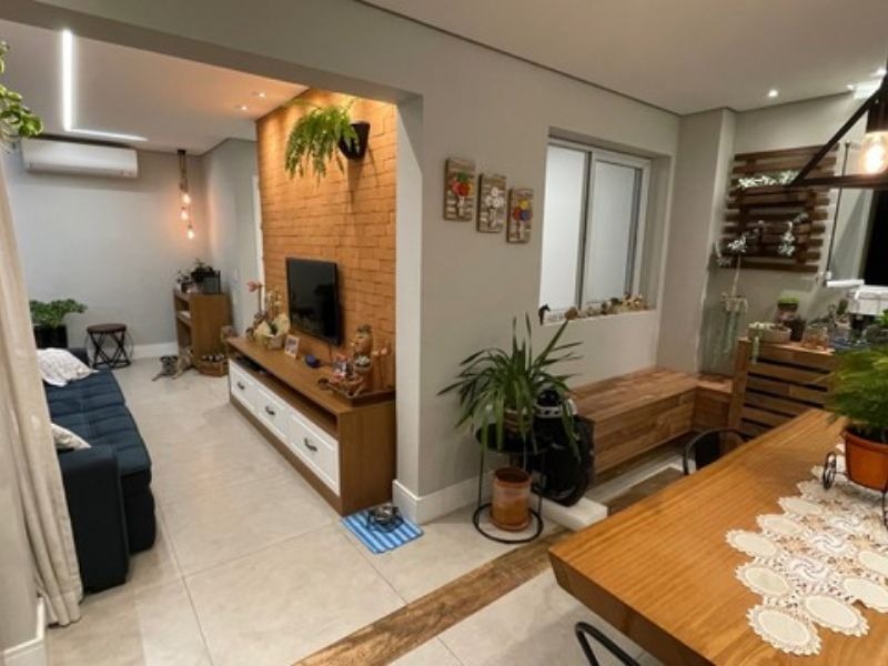 Apartamento à venda com 2 quartos, 70m² - Foto 2