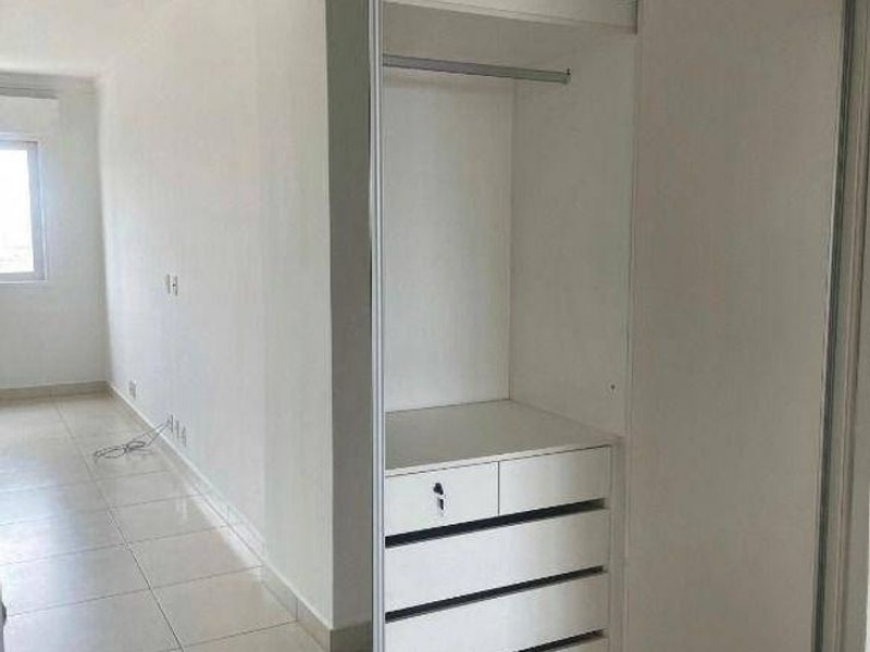 Apartamento à venda com 3 quartos, 133m² - Foto 6