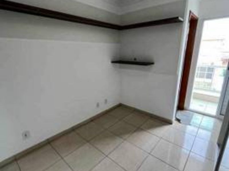 Casa à venda com 3 quartos, 178m² - Foto 3