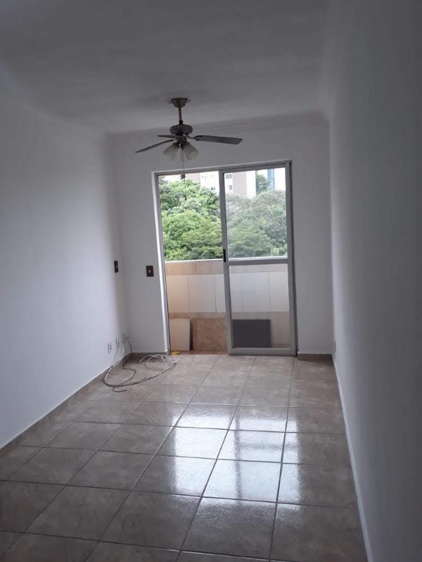 Apartamento à venda com 3 quartos, 56m² - Foto 1