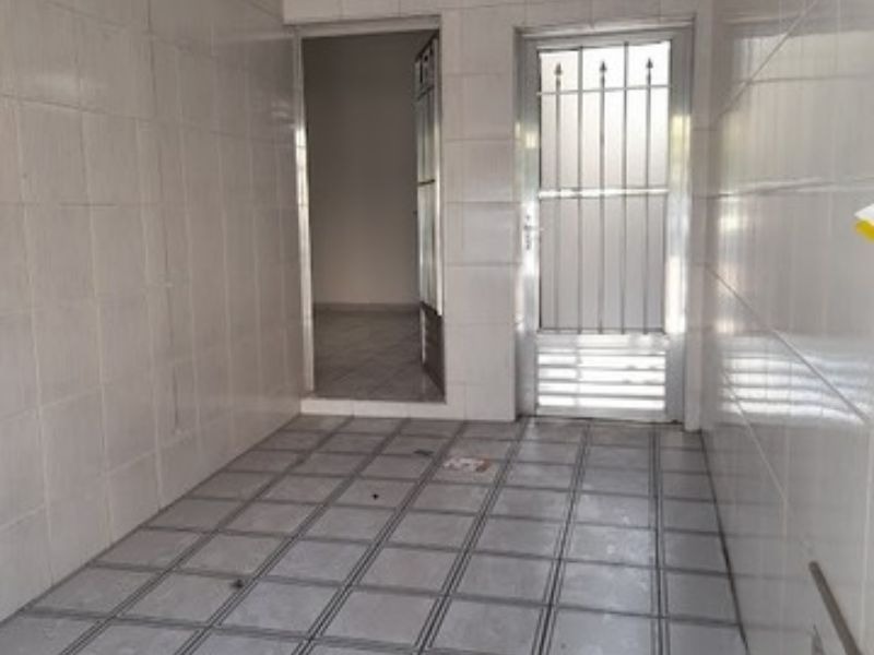 Casa à venda com 2 quartos, 120m² - Foto 4