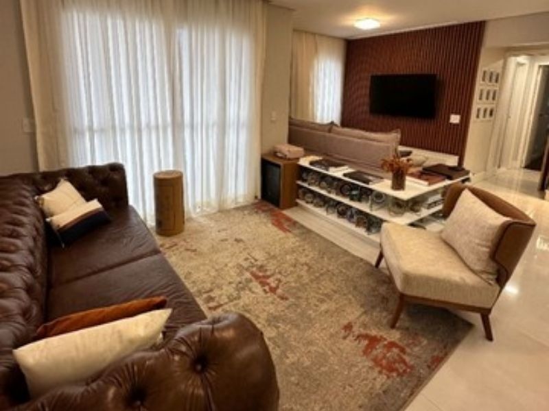 Apartamento à venda com 3 quartos, 114m² - Foto 1