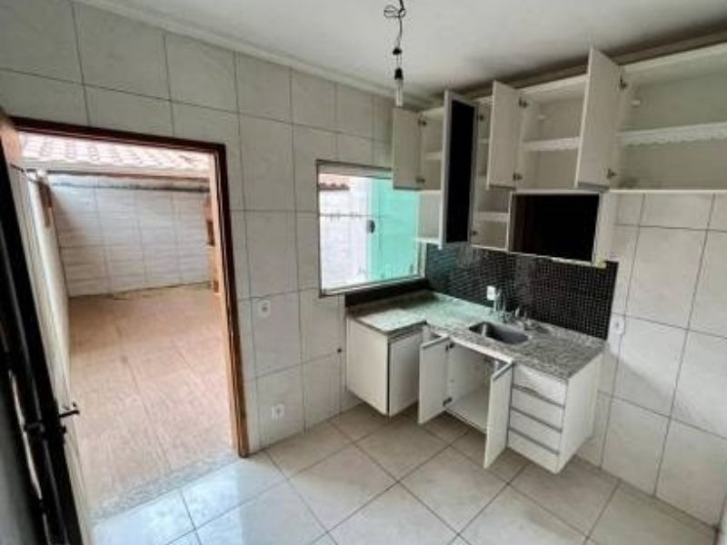 Casa à venda com 3 quartos, 178m² - Foto 7