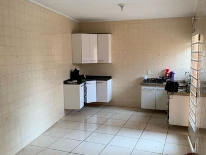 Casa à venda com 3 quartos, 241m² - Foto 12