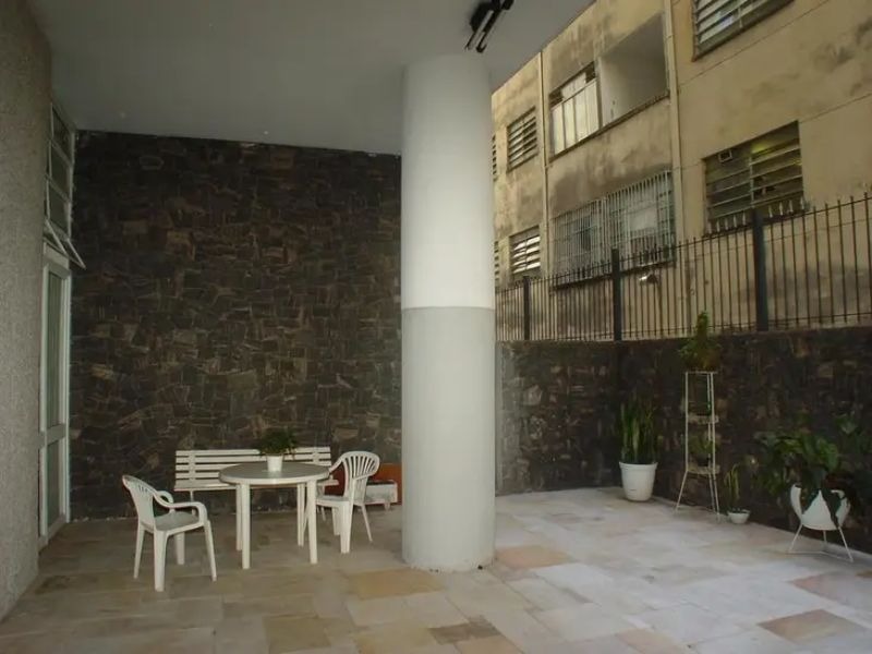 Apartamento à venda com 3 quartos, 180m² - Foto 4