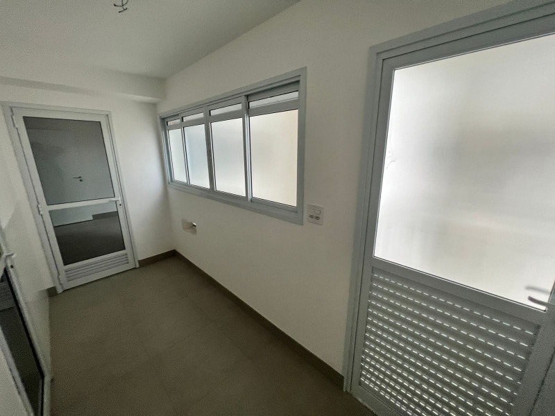 Apartamento à venda com 3 quartos, 167m² - Foto 19