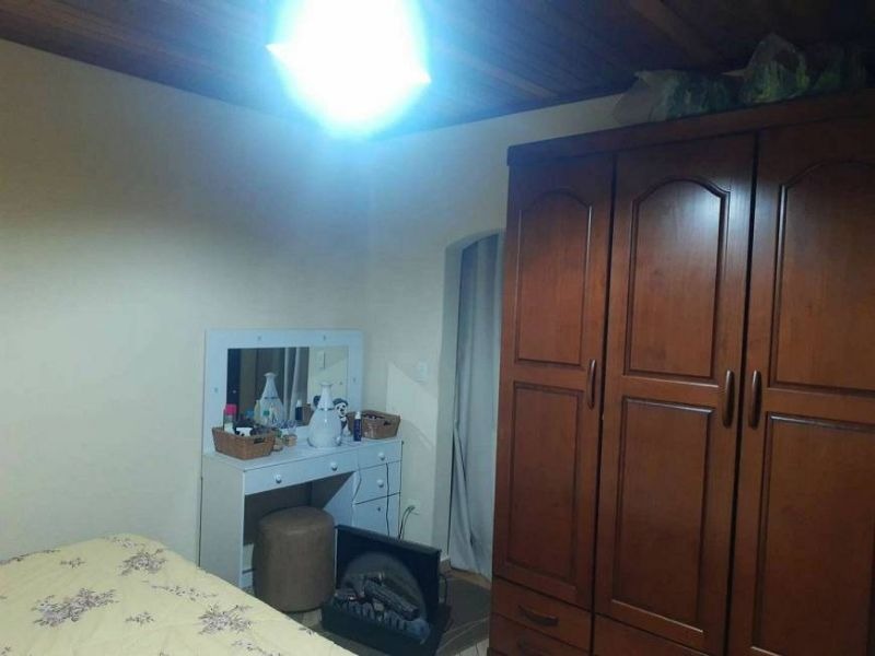 Casa à venda com 2 quartos, 180m² - Foto 8