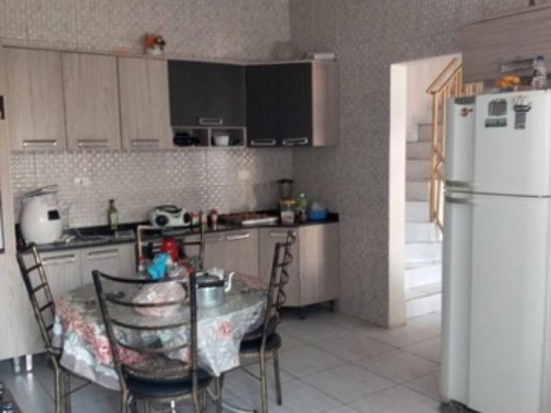 Casa à venda com 2 quartos, 100m² - Foto 5